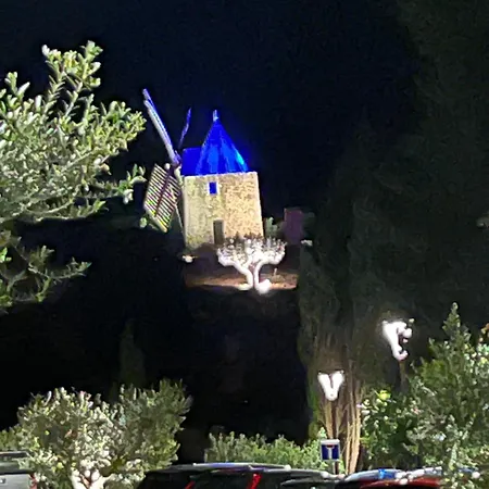Le Mazet Des Mures