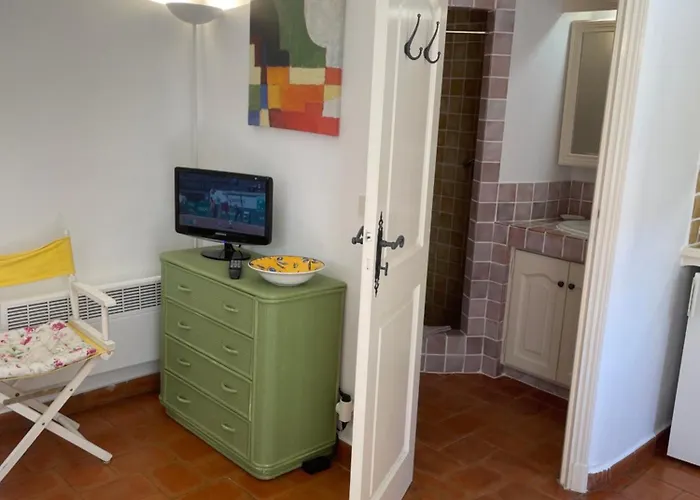 Le Mazet Des Mures 3*