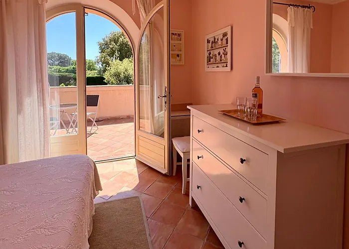 Le Mazet Des Mures 3*