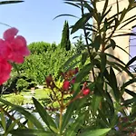乐马泽德穆列什住宿加早餐旅馆 住宿加早餐酒店 格里莫