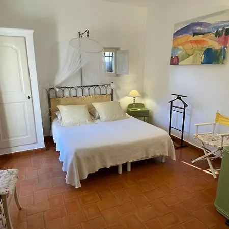Frühstückspension Le Mazet Des Mures Grimaud