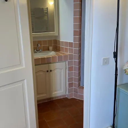 Le Mazet Des Mures Bed and breakfast Grimaud