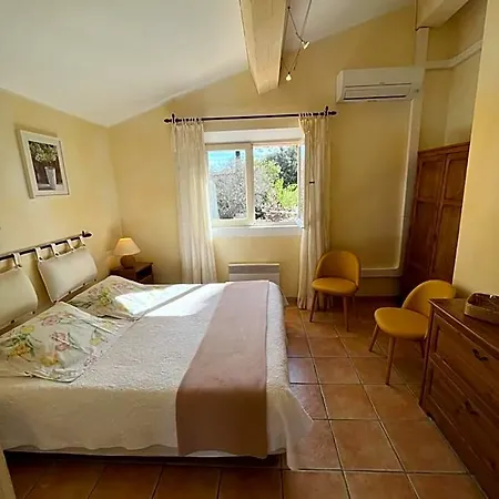 Le Mazet Des Mures Bed & Breakfast Grimaud