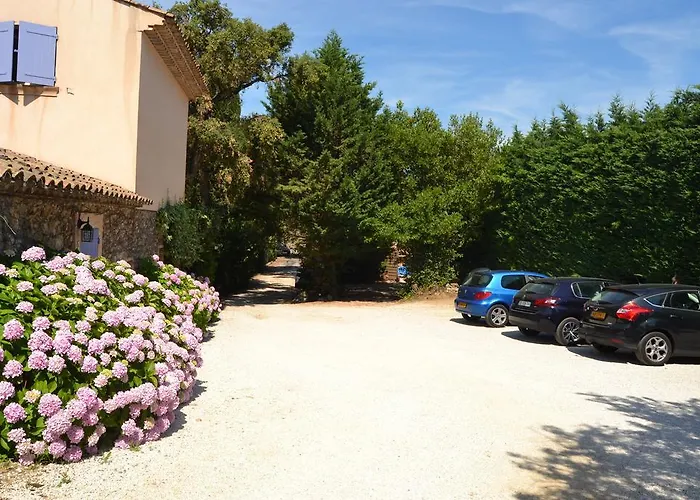 Le Mazet Des Mures 3*
