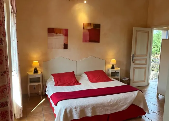 Le Mazet Des Mures B&B