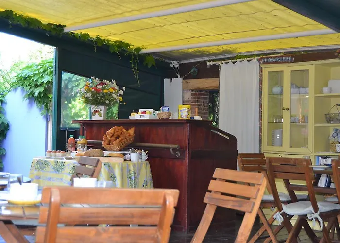 Le Mazet Des Mures B&B